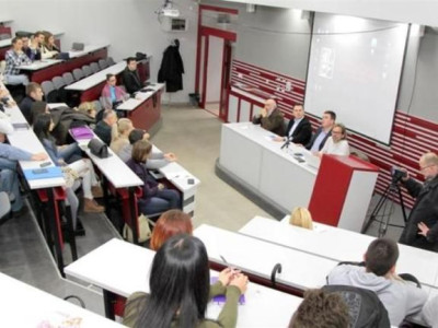 Gostujući stručnjaci na okruglom stolu “Zapadni Balkan i Evropska Unija u tektonskim globalnim promenama”