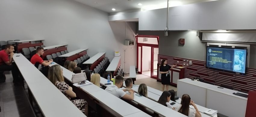 POSETA PROFESORKE SA FAKULTETA ZA PRAVO I POLITIČKE NAUKE IZ SEGEDINA U OKVIRU ERAZMUS PROGRAMA MOBILNOSTI