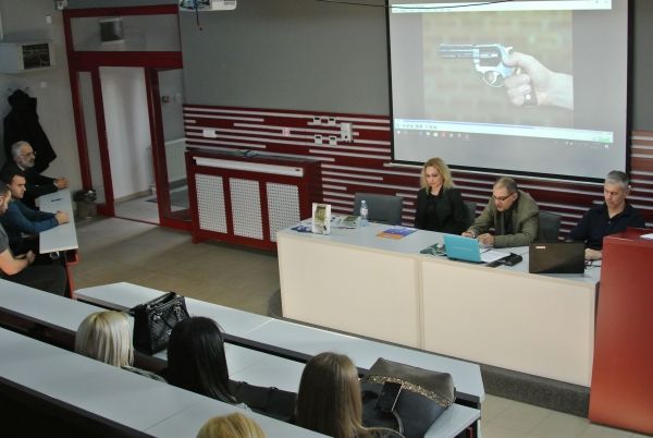 Promocija knjige ,,Bezbedno rukovanje pištoljima i revolverima’’